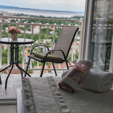 Delux Maja In Split * Zrnovnica