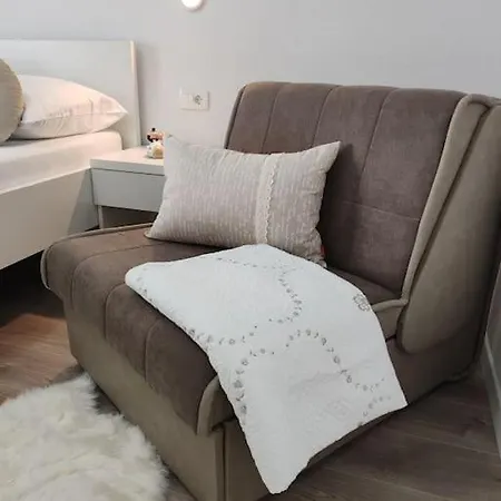 Delux Maja In Split Zrnovnica